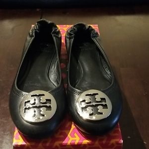 Tory Burch Reva Ballet Black /Silver Size 7